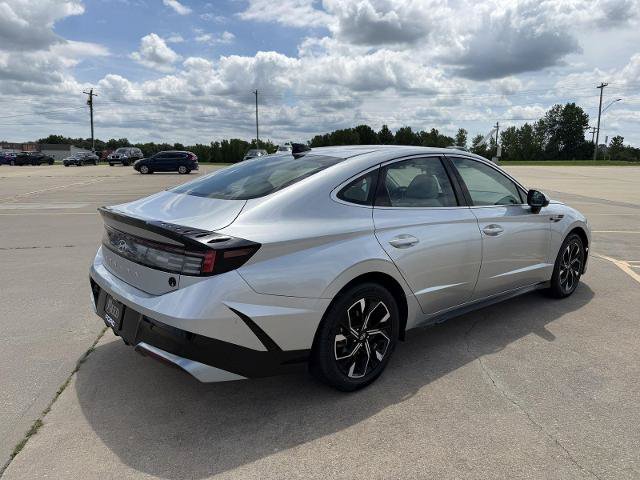 Used 2024 Hyundai Sonata SEL FWD image 9