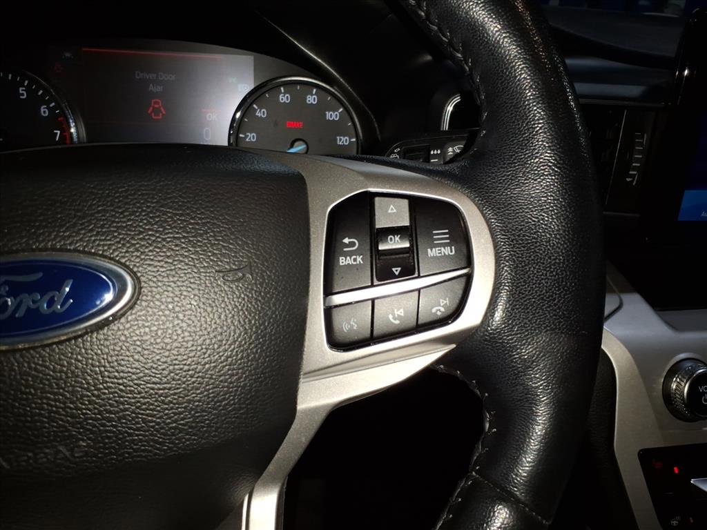 Certified 2022 Ford Explorer XLT w/ Equipment Group 202A image 15