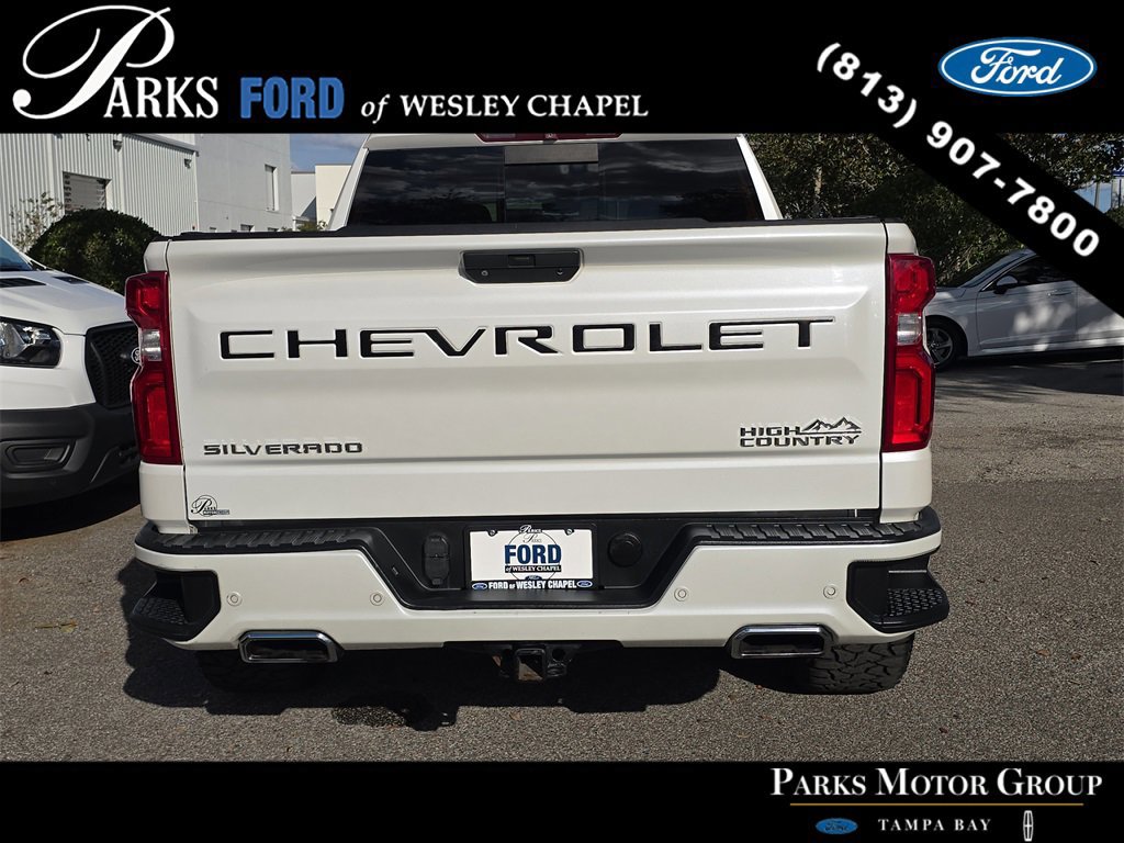 Used 2019 Chevrolet Silverado 1500 High Country w/ Technology Package image 4