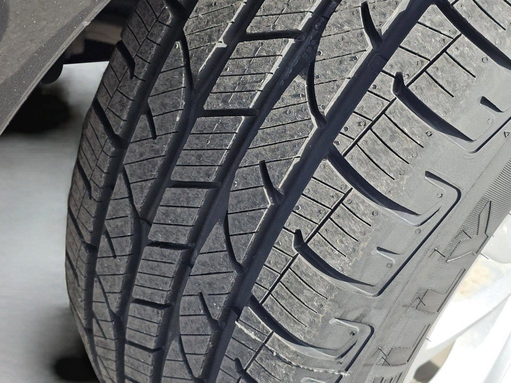 Certified 2020 Ford Edge SEL w/ Convenience Package image 16