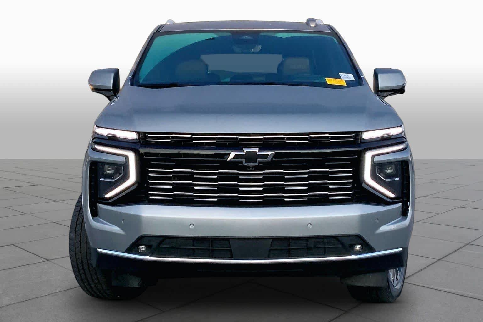 Used 2025 Chevrolet Tahoe High Country AWD/4WD image 4