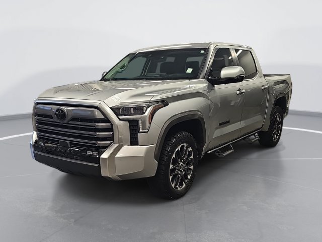 Used 2024 Toyota Tundra Limited AWD/4WD image 7