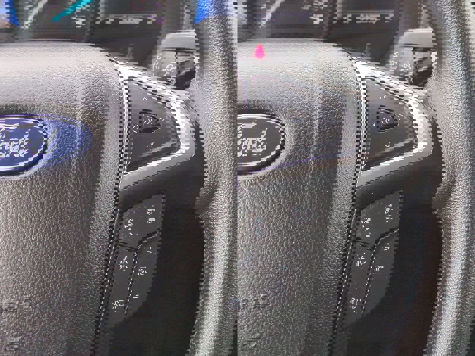 Certified 2024 Ford Edge SEL w/ Convenience Package image 24