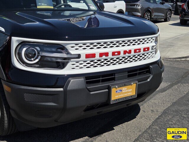 Certified 2025 Ford Bronco Sport Heritage AWD/4WD image 2
