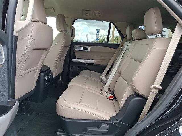 Certified 2022 Ford Explorer Limited w/ Equipment Group 301A AWD/4WD image 20