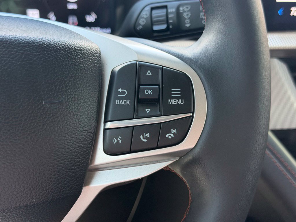 Certified 2025 Ford Explorer Active w/ Active Comfort Package RWD image 42