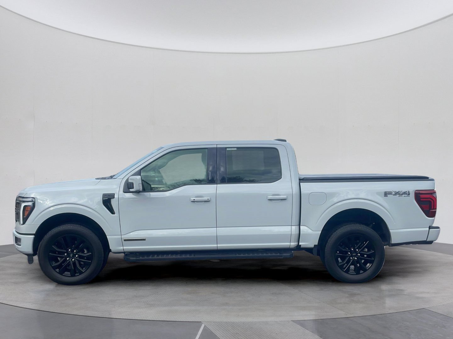 Certified 2024 Ford F150 Lariat AWD/4WD image 2
