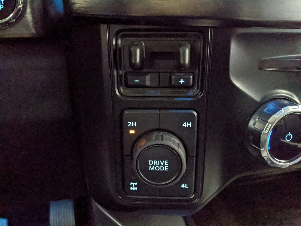 Certified 2024 Ford F250 Lariat AWD/4WD image 10