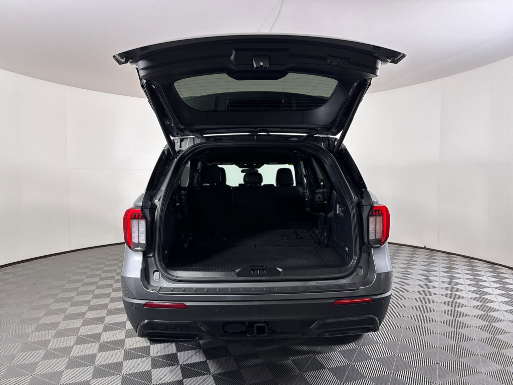 Certified 2025 Ford Explorer ST-Line w/ ST-Line Street Pack image 15