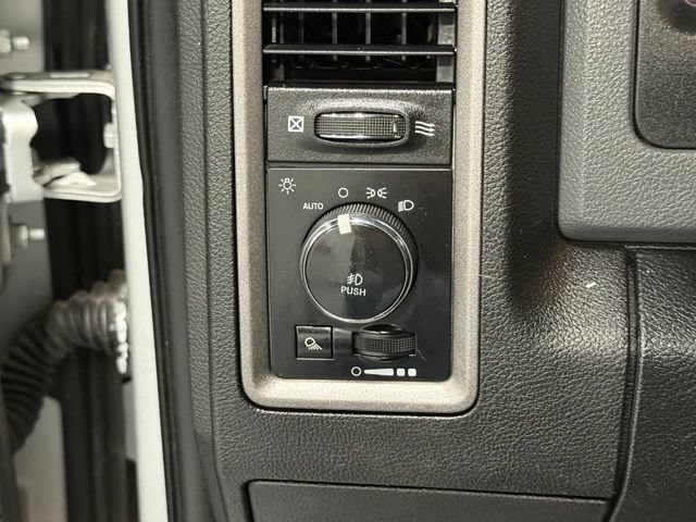 Used 2018 RAM 1500 Express AWD/4WD image 15