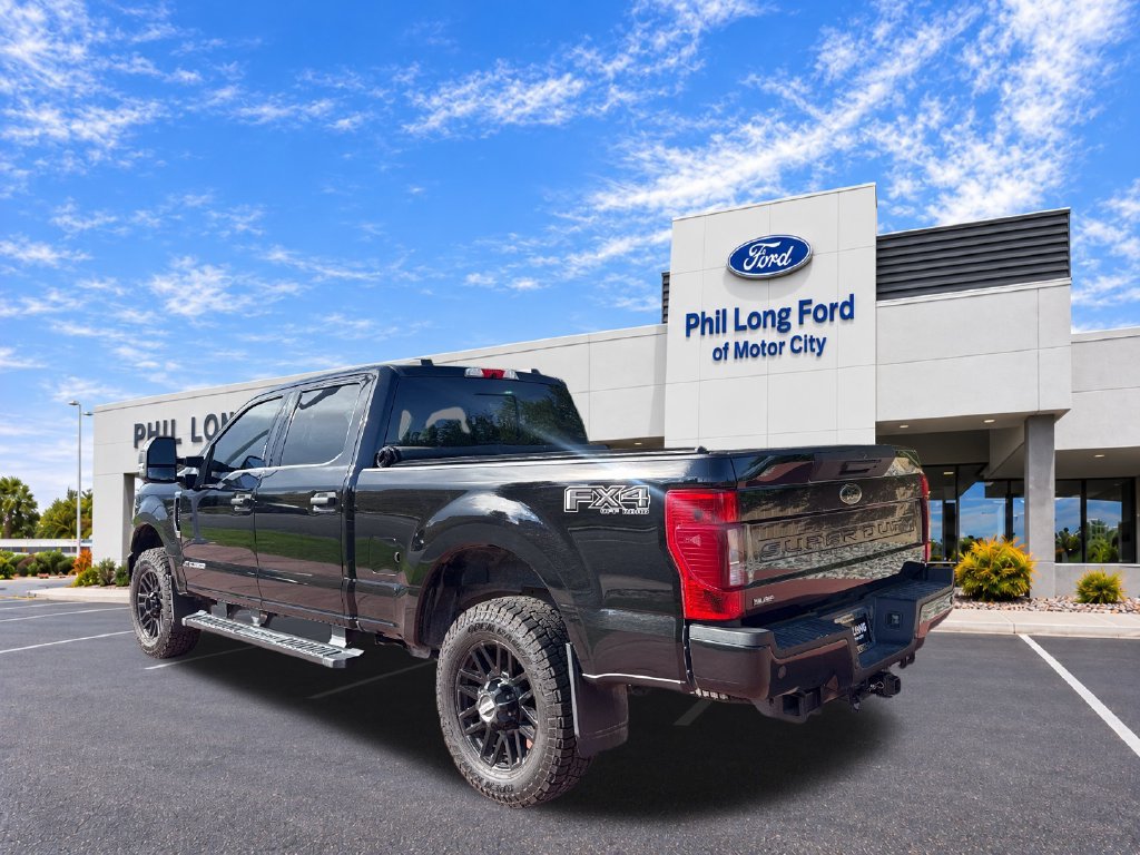 Certified 2022 Ford F250 XLT w/ Black Appearance Package AWD/4WD image 6