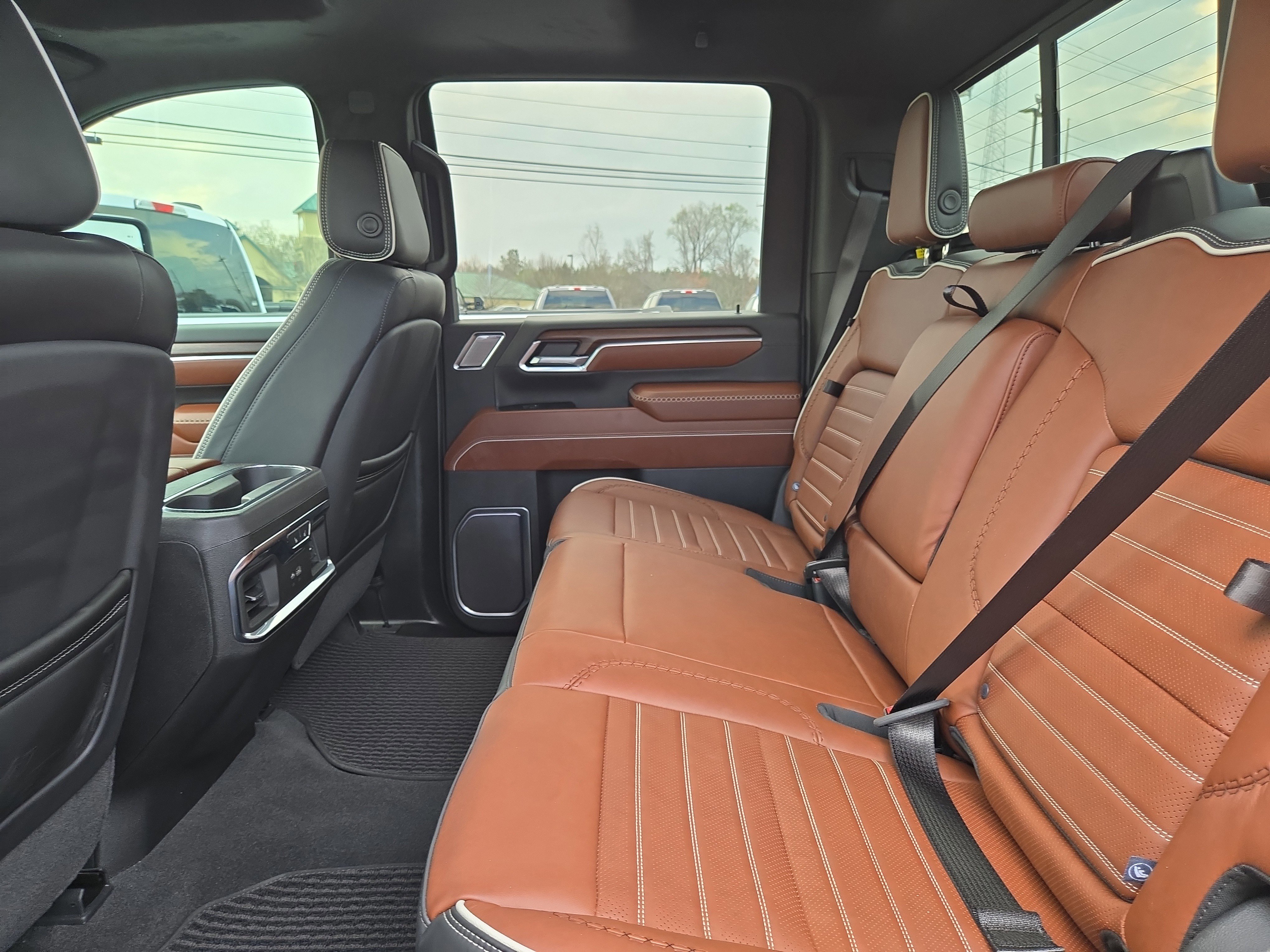 Used 2026 GMC Sierra 3500 Denali Ultimate image 13