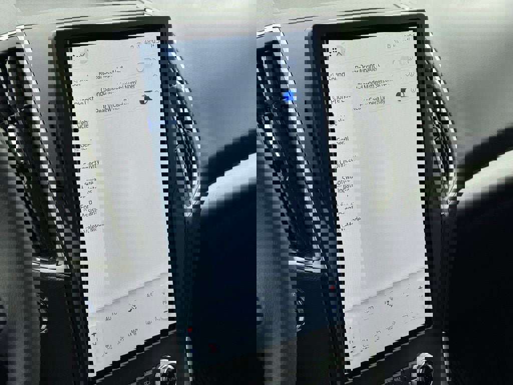 Certified 2024 Ford Edge SEL w/ Convenience Package image 28