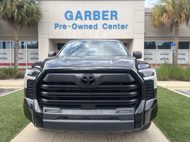 Used 2022 Toyota Tundra SR5 w/ SR5 Convenience Package RWD image 10