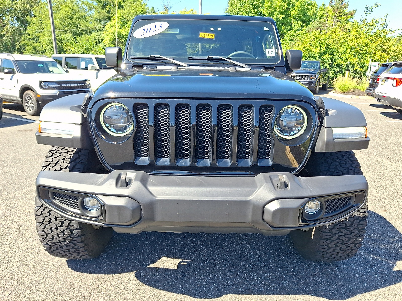 Used 2023 Jeep Wrangler Unlimited Sport AWD/4WD image 3