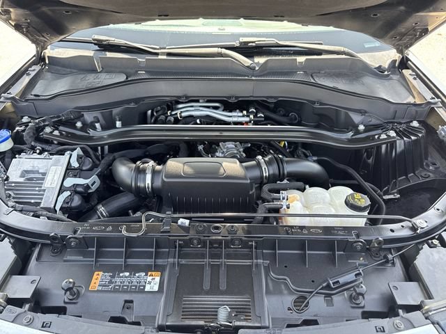 Certified 2022 Ford Explorer Platinum w/ Equipment Group 601A AWD/4WD image 26