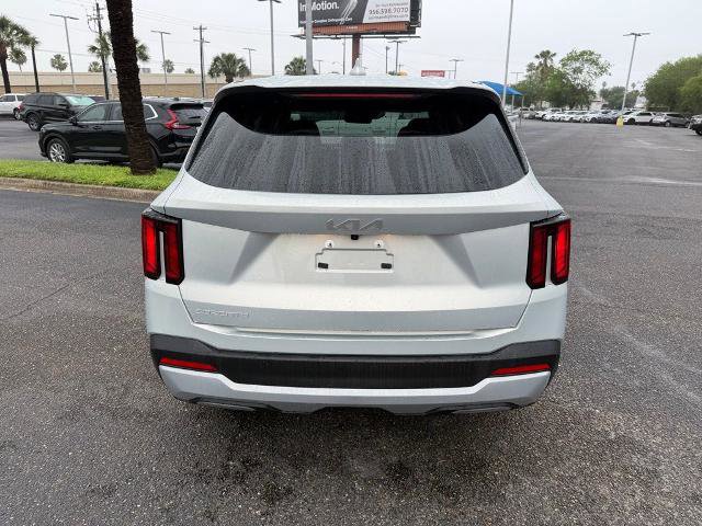 Used 2026 Kia Sorento LX FWD image 5