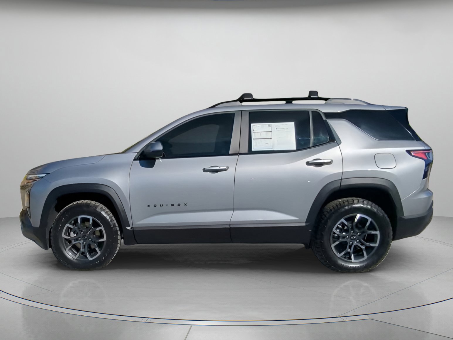 Used 2025 Chevrolet Equinox ACTIV w/ Convenience Package III image 9