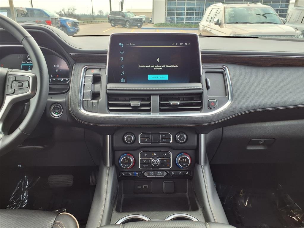 Used 2024 Chevrolet Suburban Premier image 18