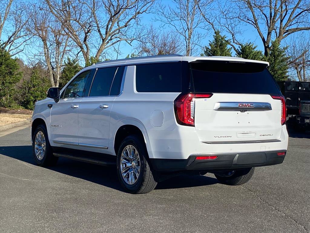Used 2024 GMC Yukon XL Denali w/ Advanced Technology Package image 5