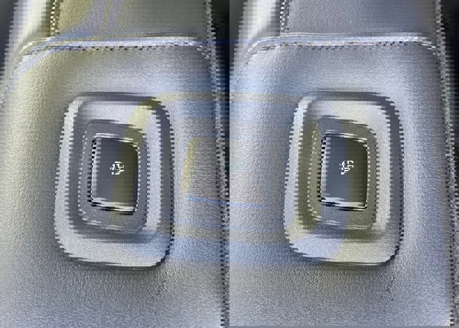 Certified 2025 Ford Expedition Max Platinum w/ Stealth Performance Package image 35