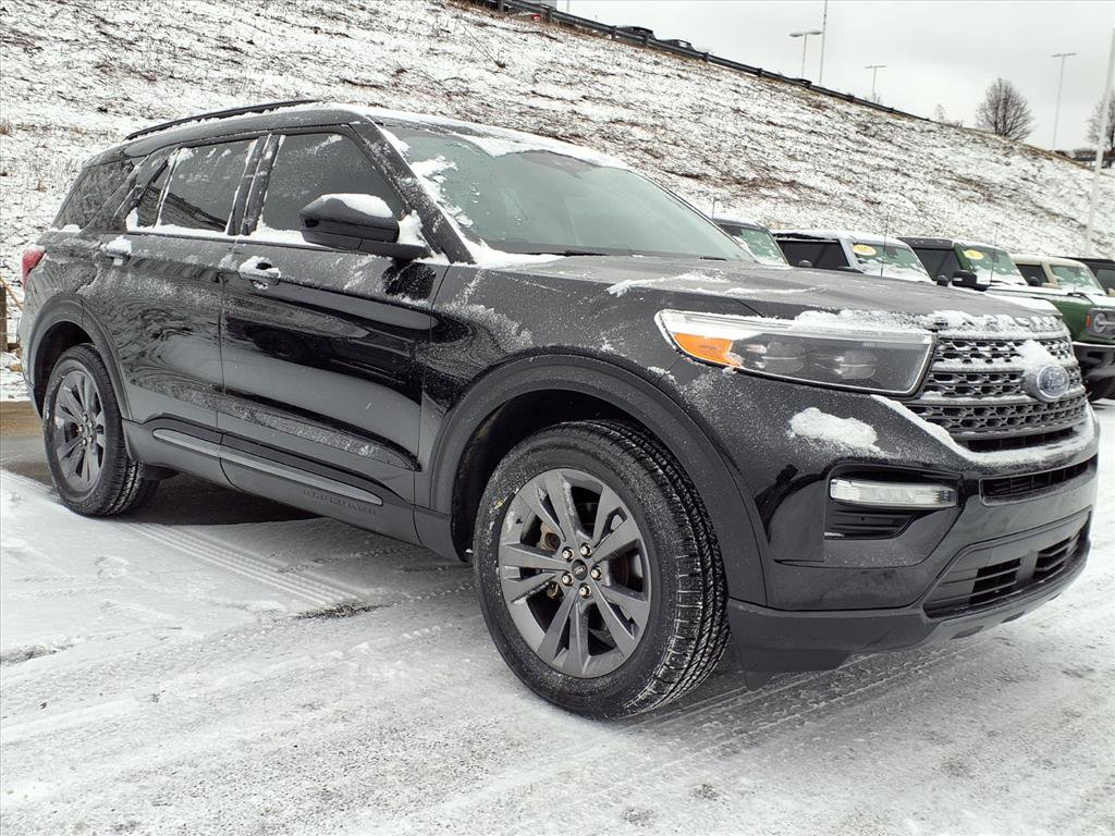 Certified 2023 Ford Explorer XLT w/ Equipment Group 202A