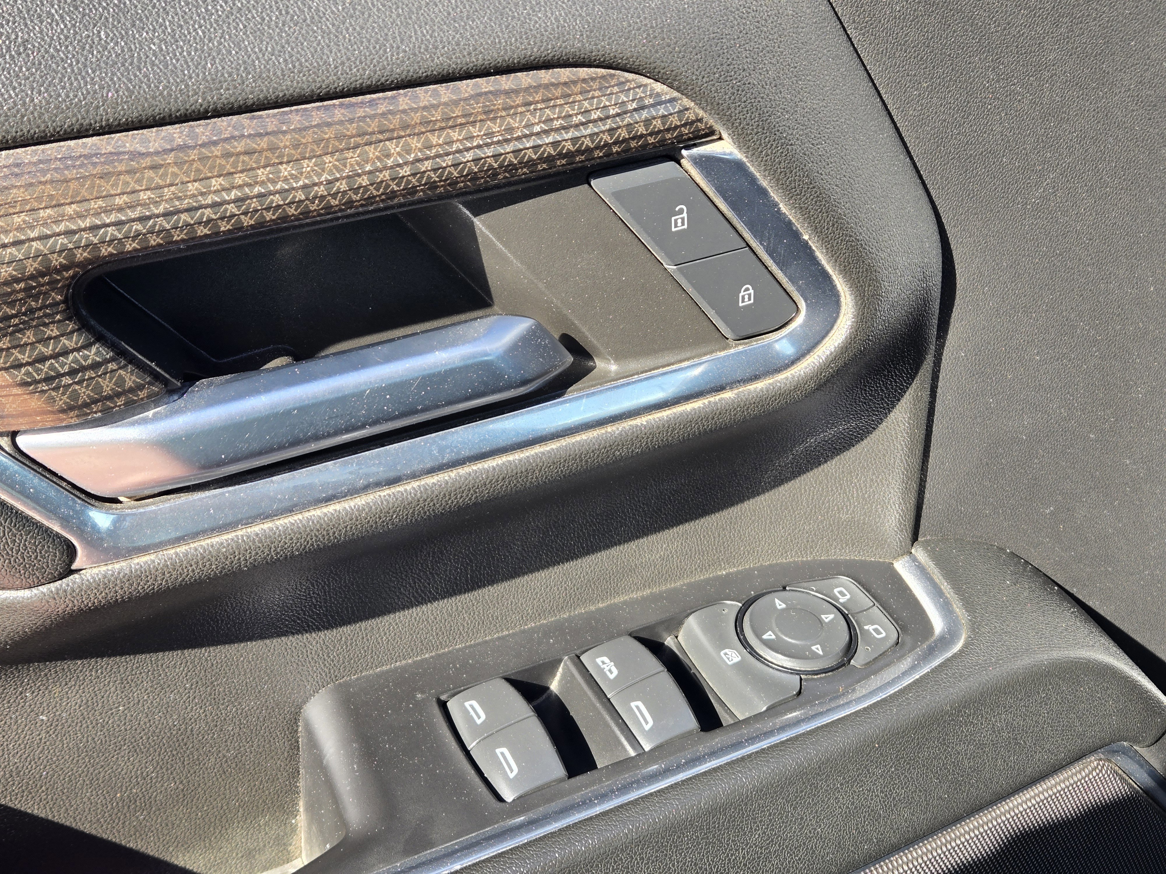 Used 2024 Chevrolet Silverado 2500 LT image 16