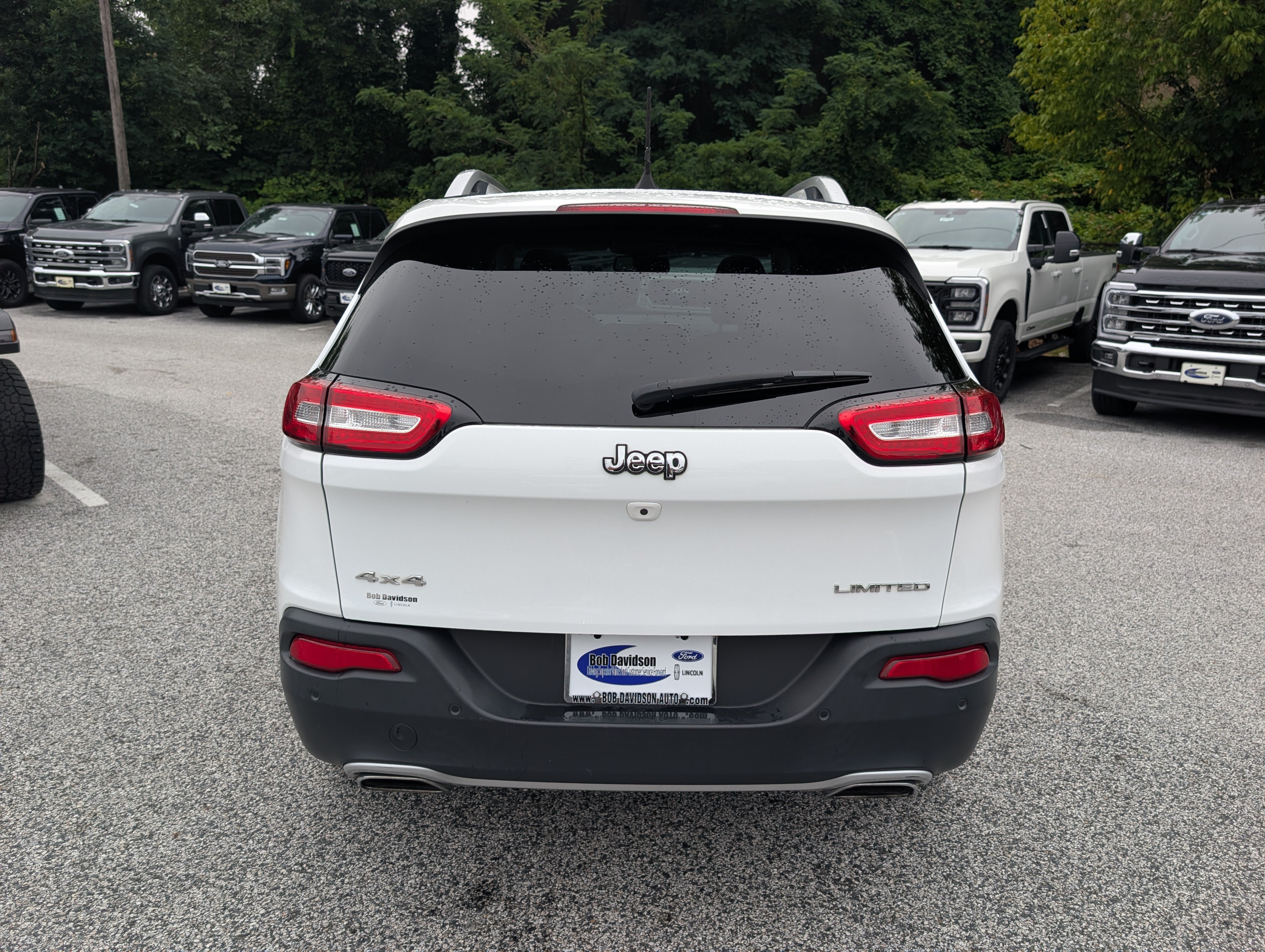Used 2017 Jeep Cherokee Limited AWD/4WD image 6