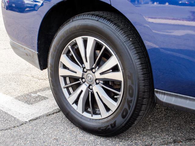 Used 2019 Nissan Pathfinder SV image 7