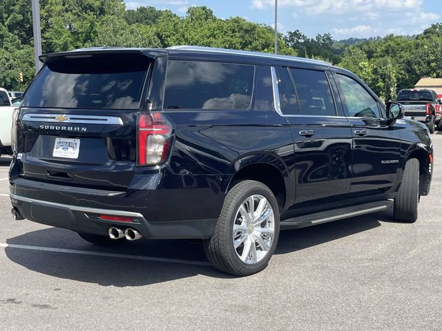 Used 2023 Chevrolet Suburban High Country AWD/4WD image 3