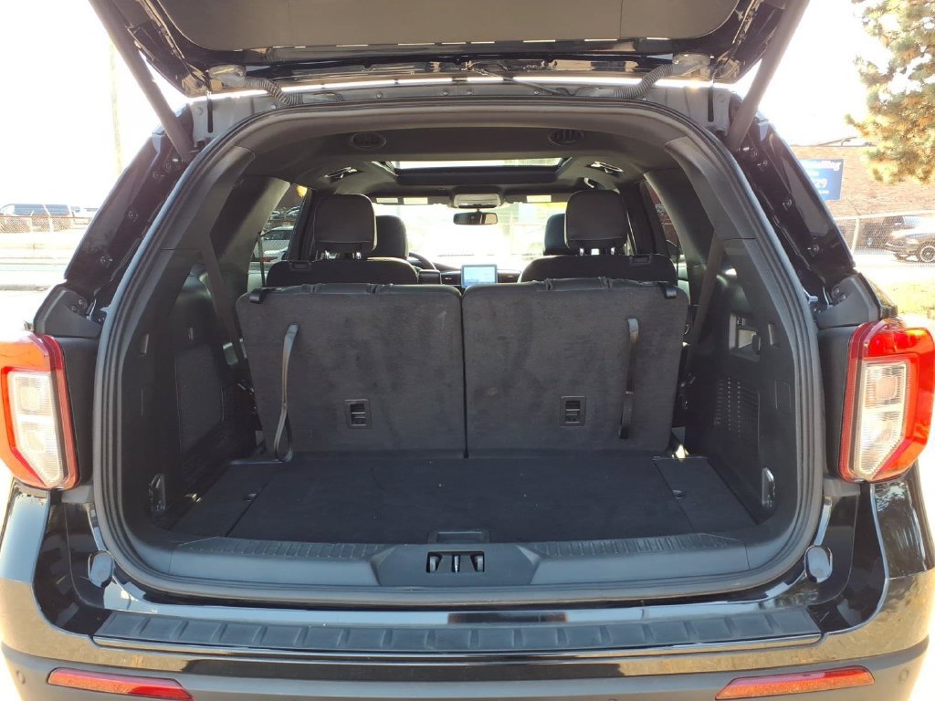Certified 2024 Ford Explorer ST-Line w/ Class IV Trailer Tow Package AWD/4WD image 10