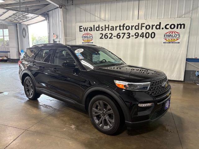 Certified 2023 Ford Explorer XLT w/ Equipment Group 202A AWD/4WD image 2