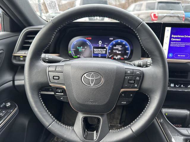 Used 2025 Toyota Crown Signia image 23