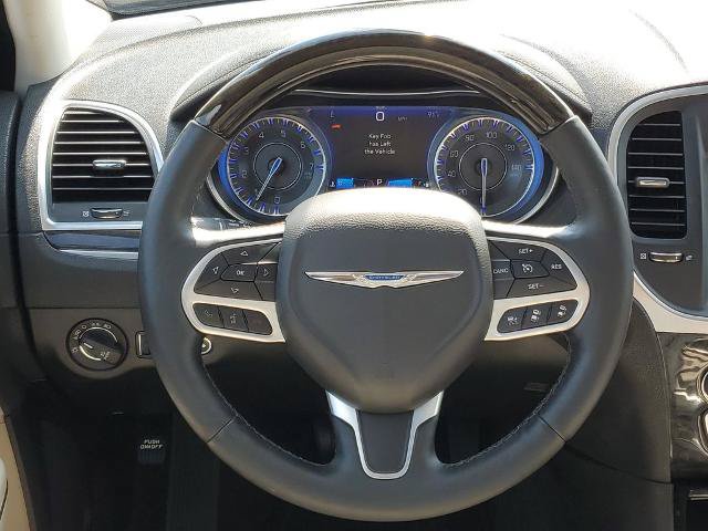 Used 2017 Chrysler 300 C w/ Safetytec Plus Group AWD/4WD image 24