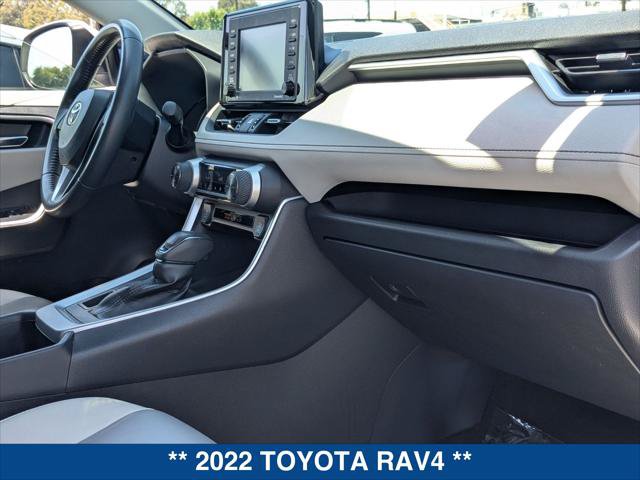 Used 2022 Toyota RAV4 XLE Premium w/ Carpet Mat Package (TMS) AWD/4WD image 23