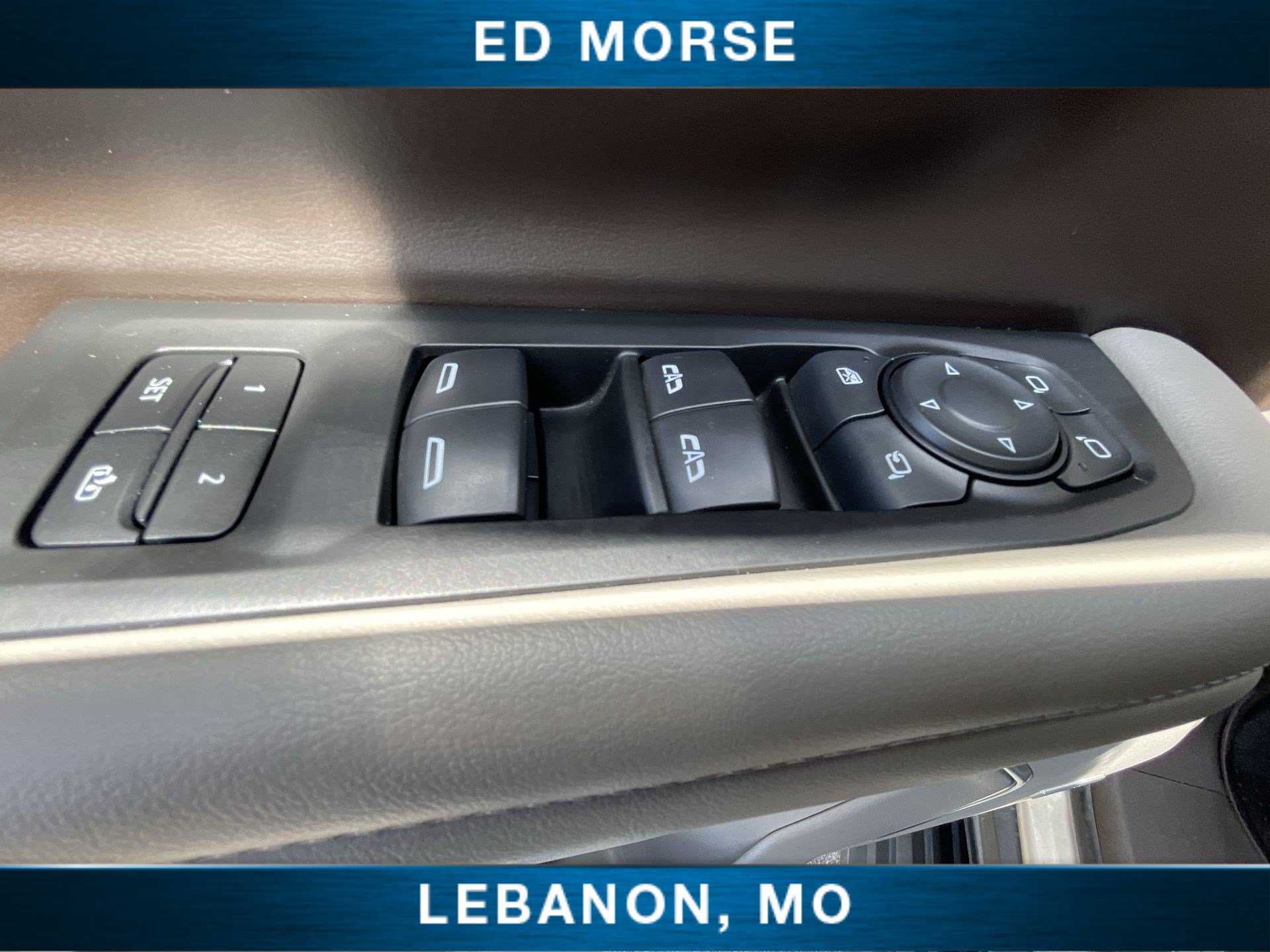 Used 2021 Chevrolet Suburban LT w/ LT Signature Plus Package AWD/4WD image 22