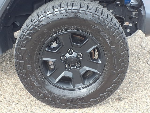Used 2023 Jeep Gladiator Mojave w/ LED Lighting Group AWD/4WD image 32