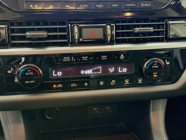 Used 2022 Nissan Pathfinder SL FWD image 19