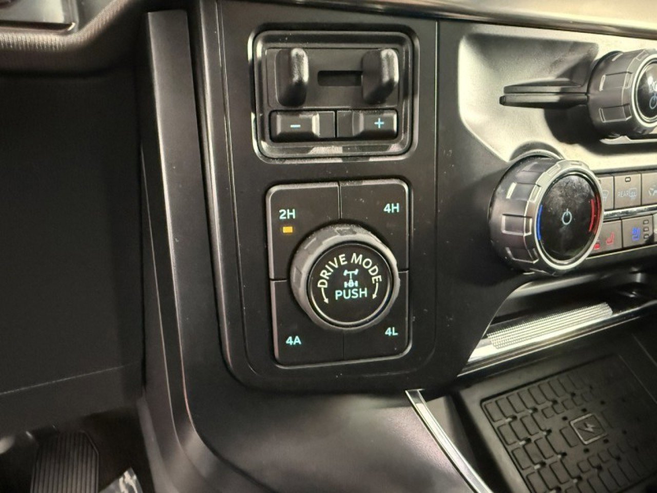 Certified 2023 Ford F150 Raptor image 18