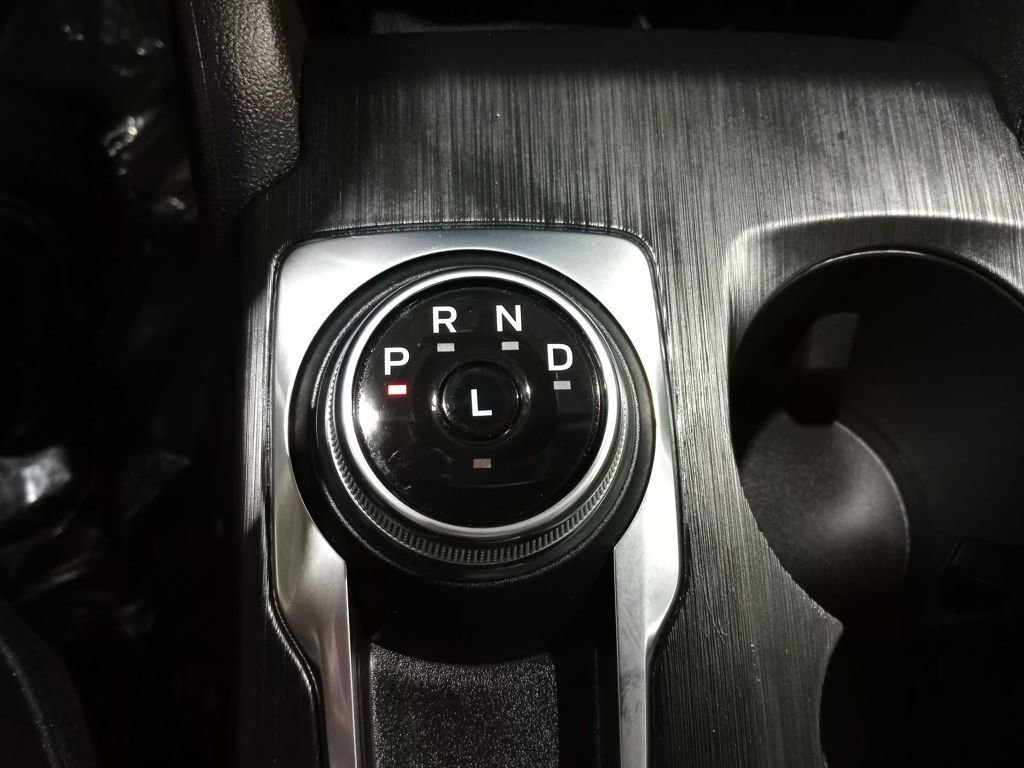 Certified 2023 Ford Escape Platinum image 34