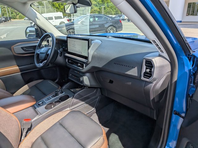 Certified 2025 Ford Bronco Sport Outer Banks w/ Outer Banks Tech Package+ AWD/4WD image 38