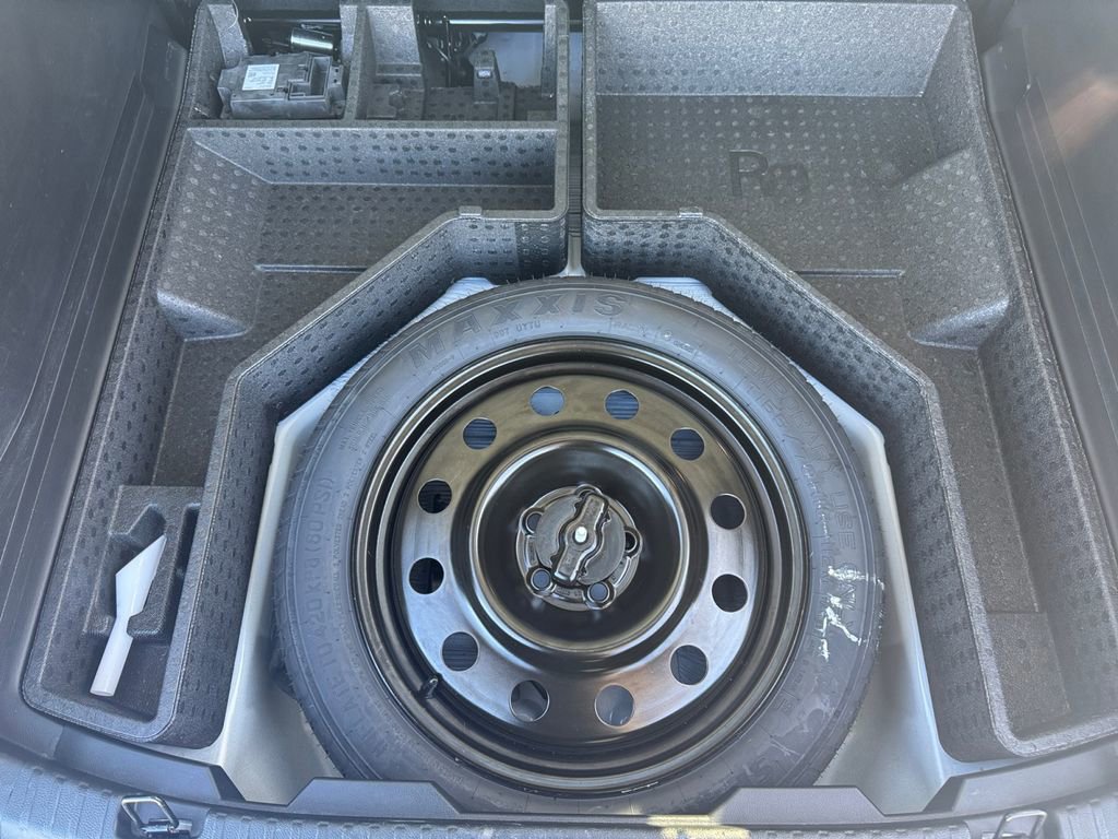 Certified 2024 Ford Edge SEL image 16