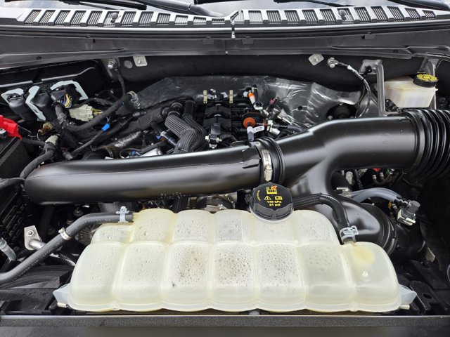 Certified 2024 Ford Expedition Platinum image 30