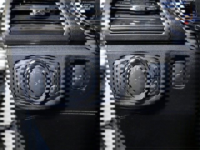 Certified 2017 Ford Fusion SE w/ Fusion SE Technology Package image 23