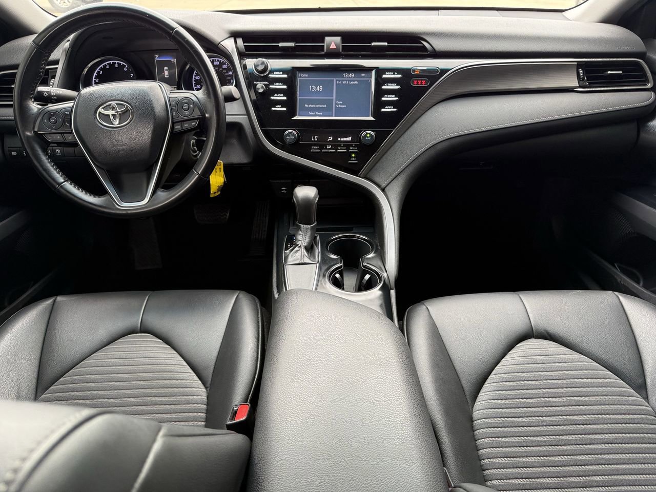 Used 2019 Toyota Camry SE image 10