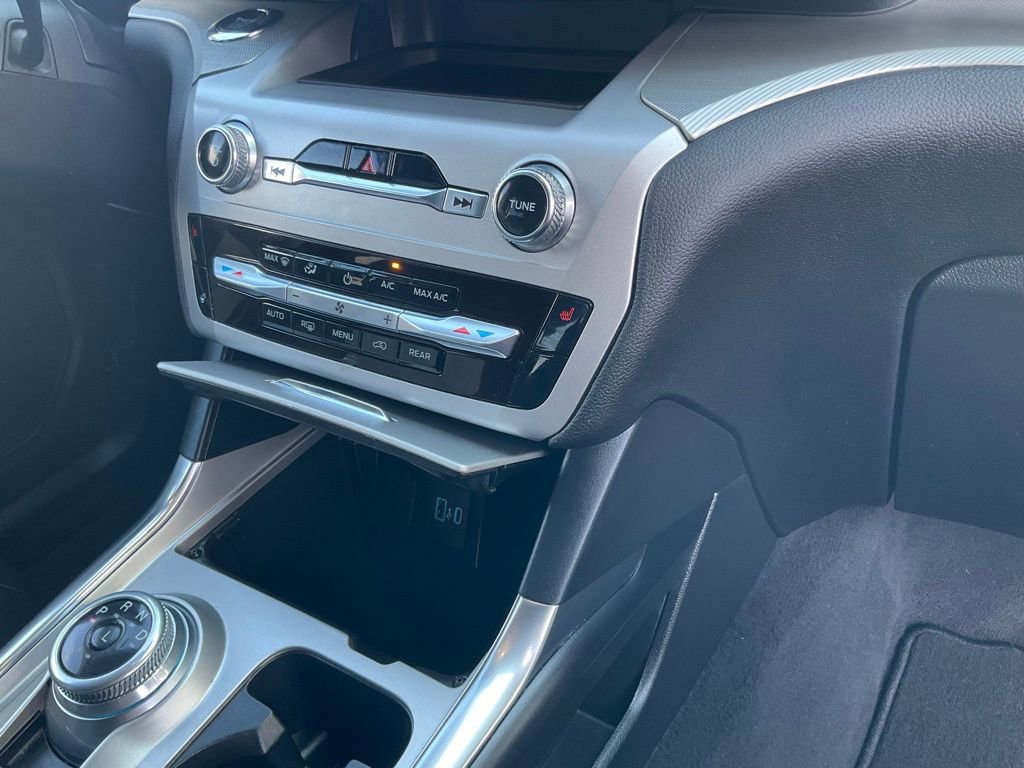 Certified 2022 Ford Explorer XLT w/ Equipment Group 202A image 86