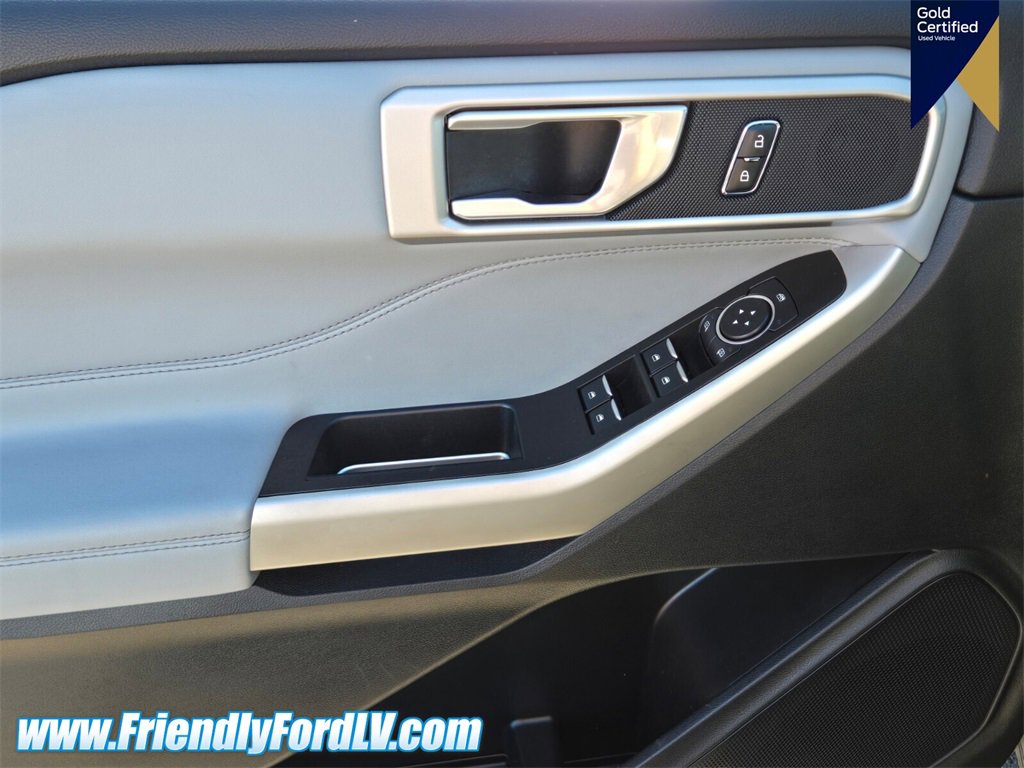 Certified 2022 Ford Explorer XLT w/ Equipment Group 202A image 19