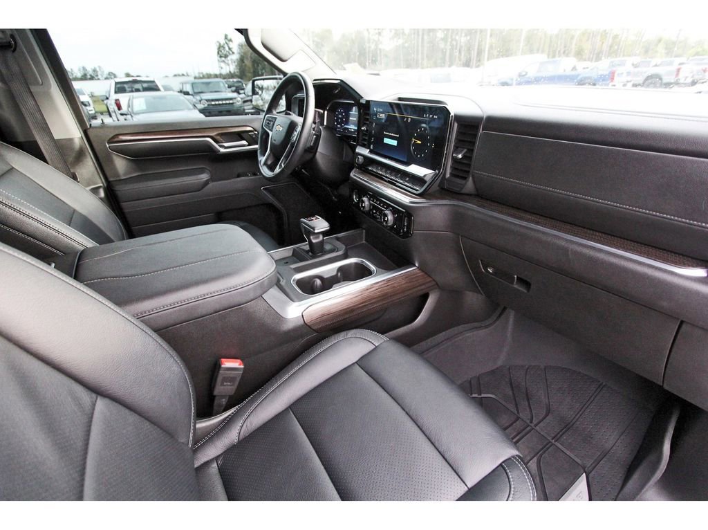 Used 2023 Chevrolet Silverado 1500 LT image 27