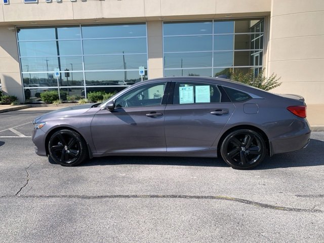 Used 2019 Honda Accord Sport image 2
