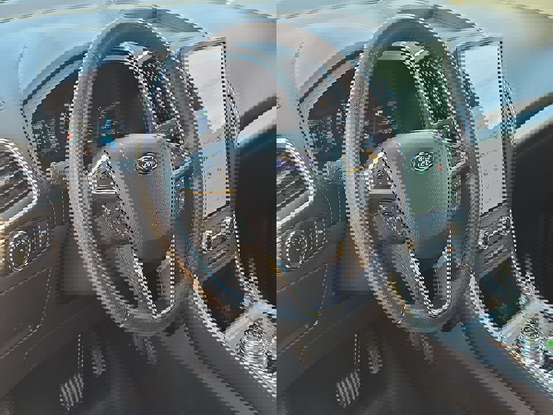 Certified 2023 Ford Edge SEL image 14